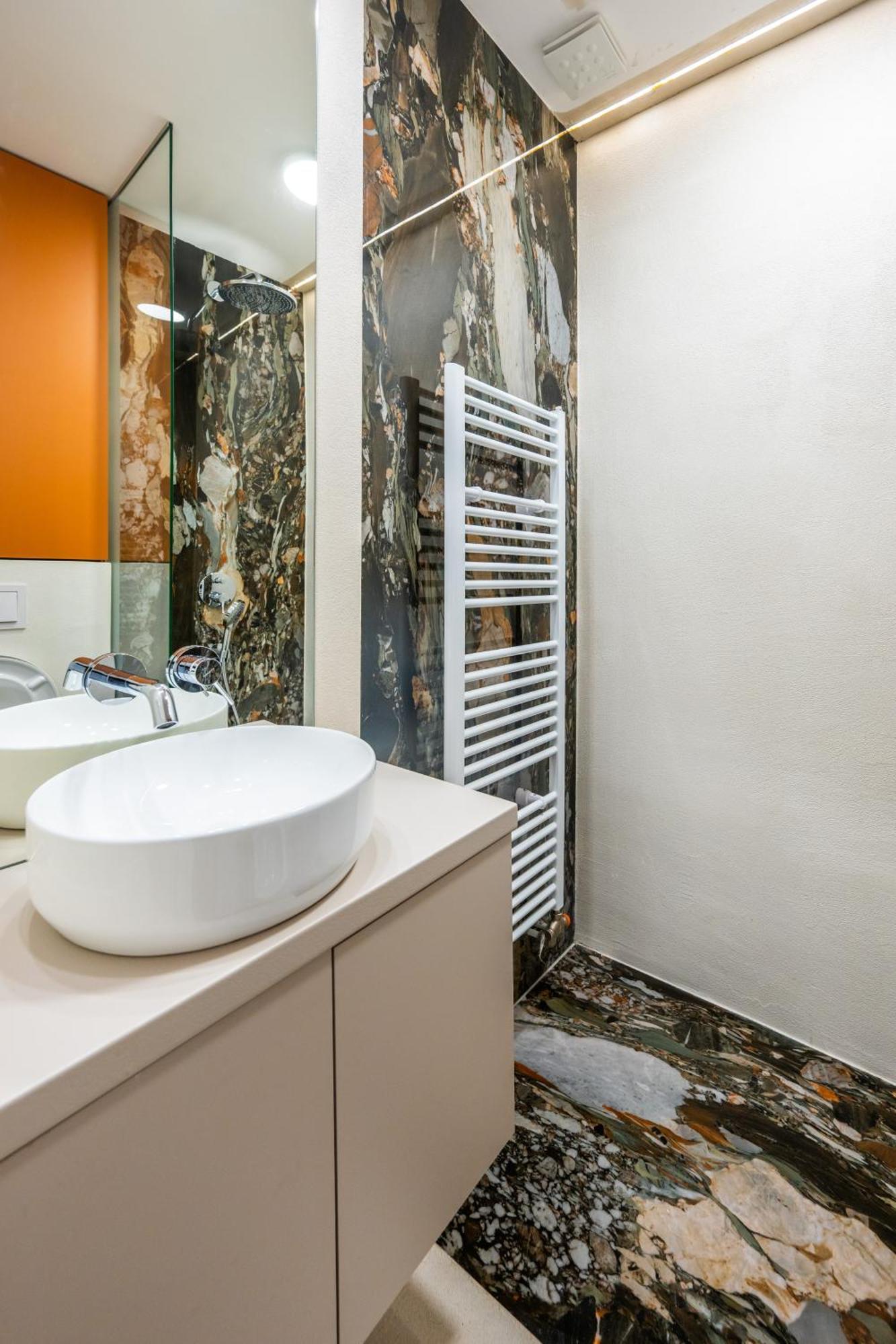 City Center Design Apartments Sarajevo Bagian luar foto