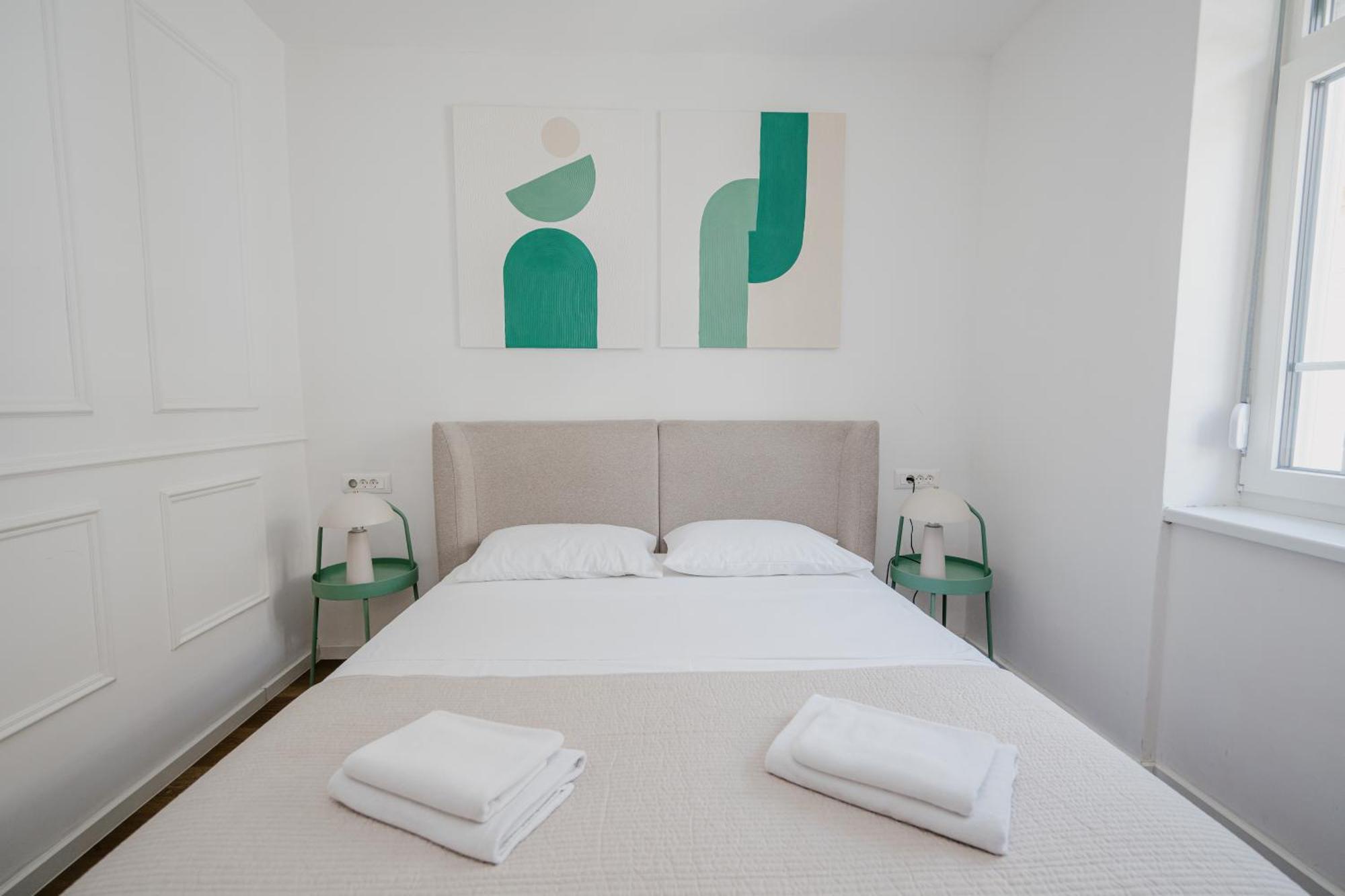 City Center Design Apartments Sarajevo Bagian luar foto